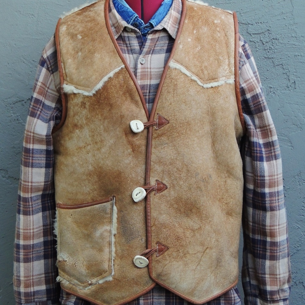 >ll=Overland Sheepskin=l> Shearling Vest (L)